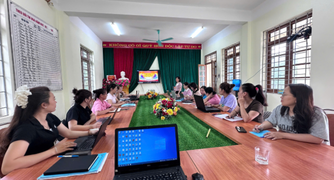 Tập huấn công tác chuyển đổi số năm học 2025- 2026